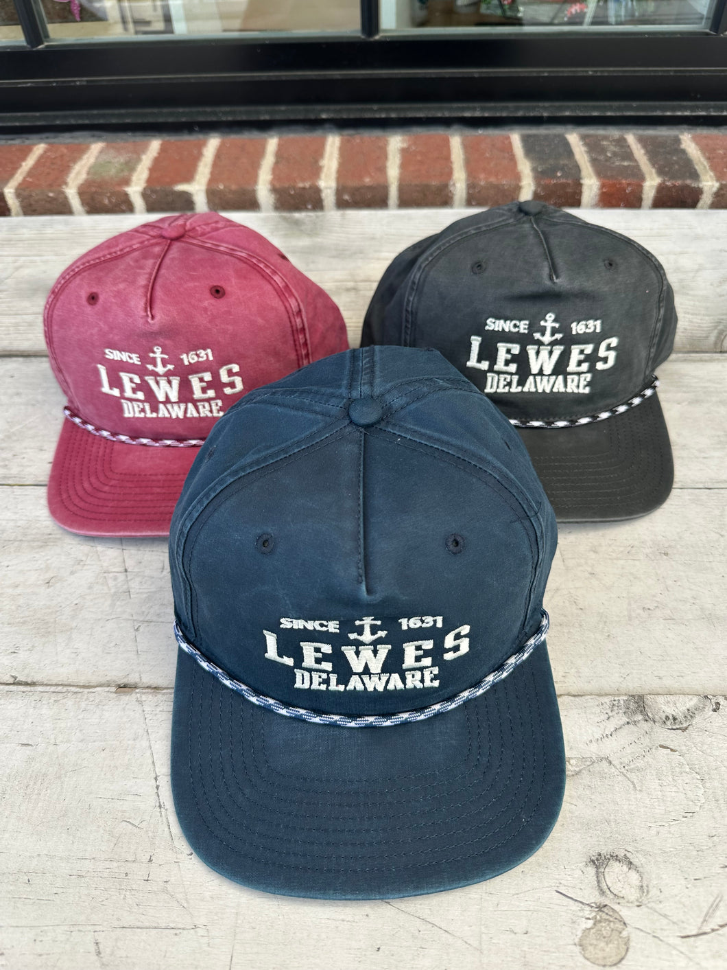 LEWES ANCHOR WITH ROPE CAP