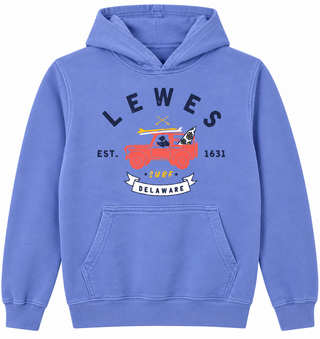 Lewes Surf Dog Jeep Youth Hoodie in Periwinkle with a black dog driving a red jeep loaded with surfboards under an arched Lewes, est. 1631, Surf, and Delaware banner