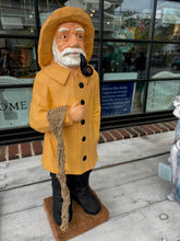 Load image into Gallery viewer, Handcrafted Statue Kaptan/Fisherman
