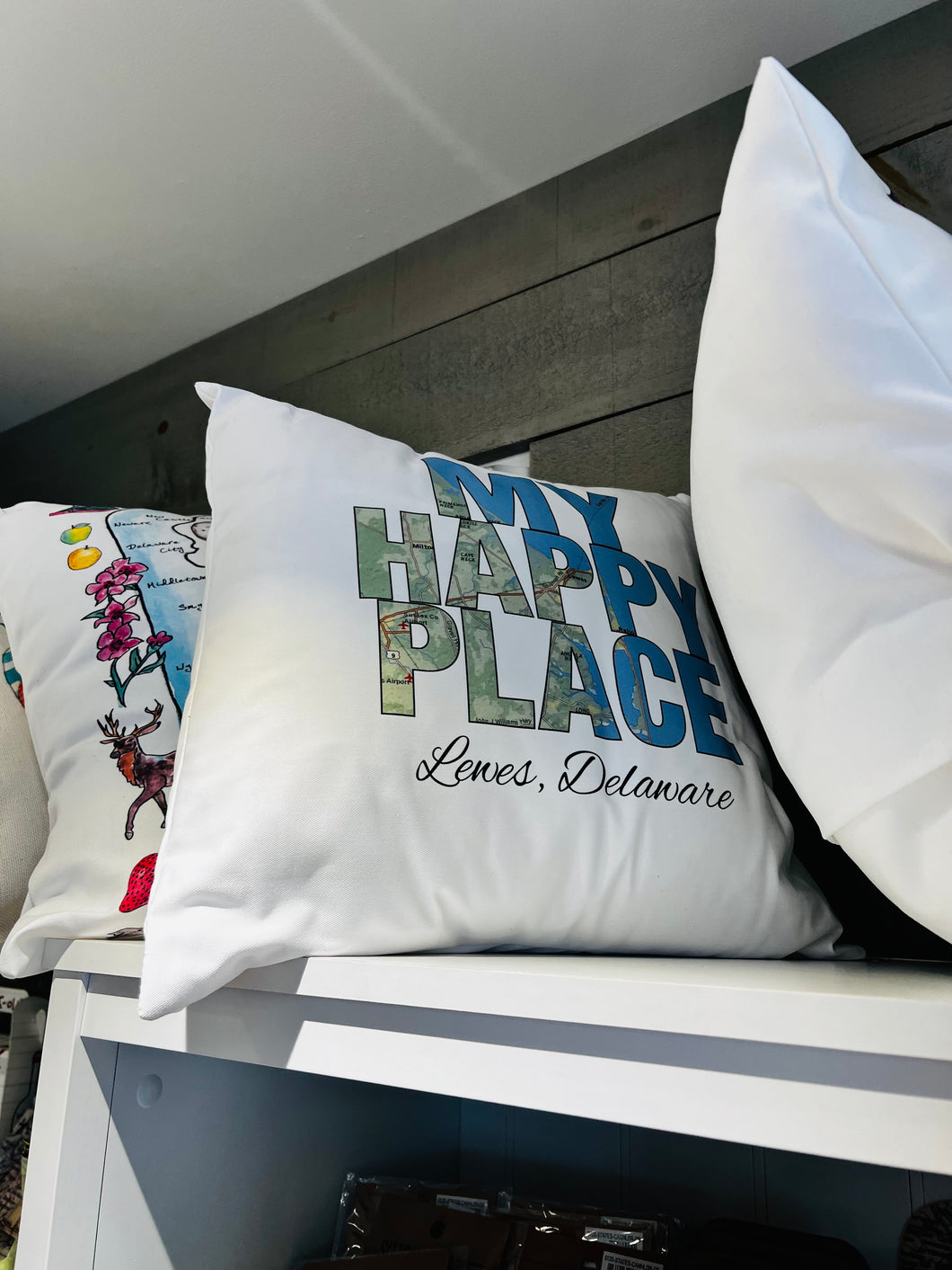 LEWES DELAWARE HAPPY PLACE THROW PILLOW