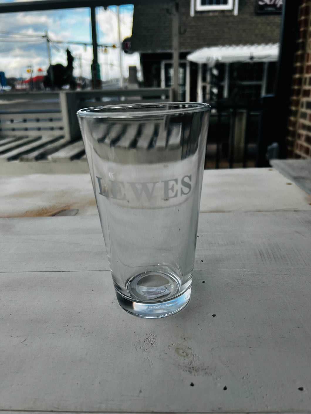 ETCHED LEWES PINT GLASS